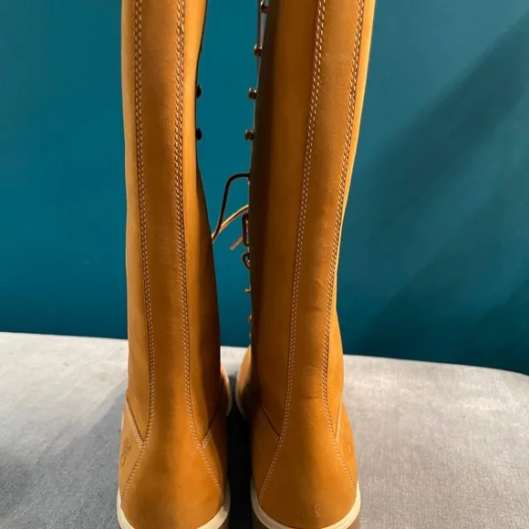 14” Timberland Women's Lace Up High Boots, 9.5 Wheat Nubuck, Construction - Picture 3 of 10